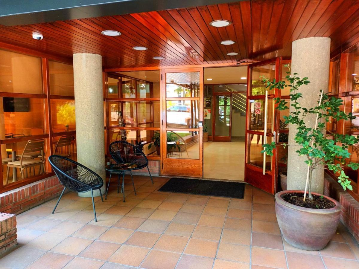 Hotel Estel Berga Bagian luar foto