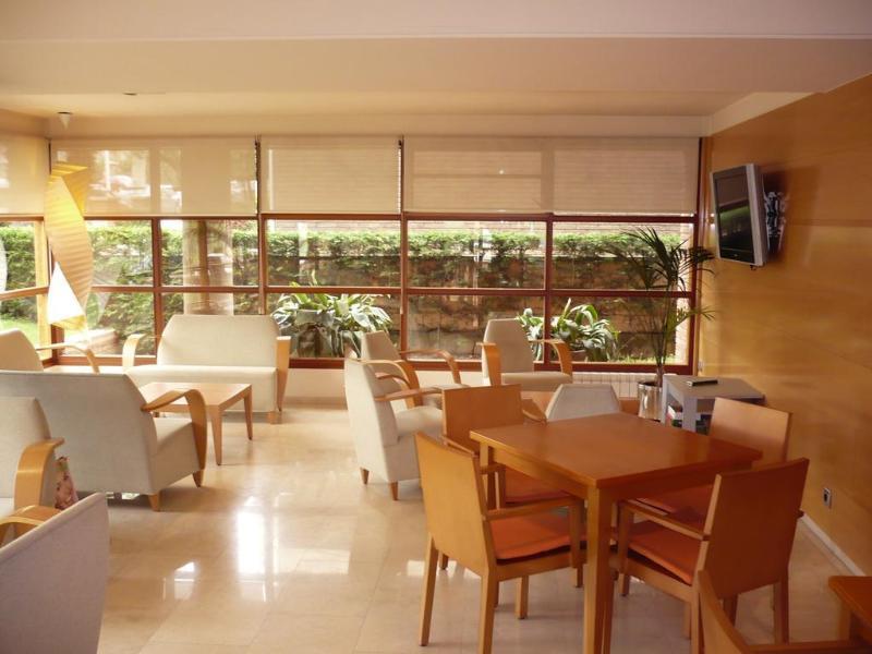 Hotel Estel Berga Bagian luar foto
